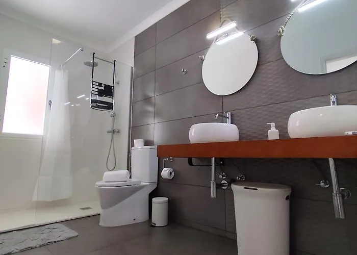 بيت ضيافة The Garajau Views