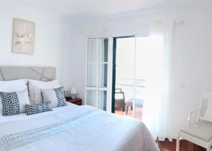 Guest house The Garajau Views *