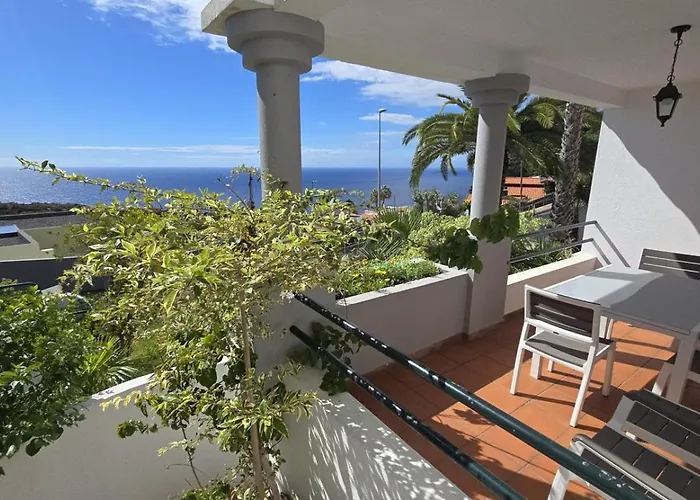 The Garajau Views Guest house *